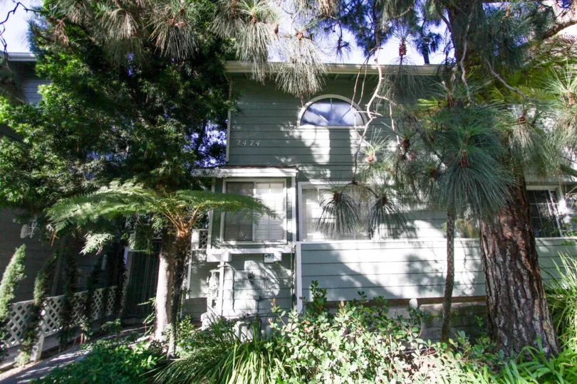 The rear view of the building at 2474 Centinela
