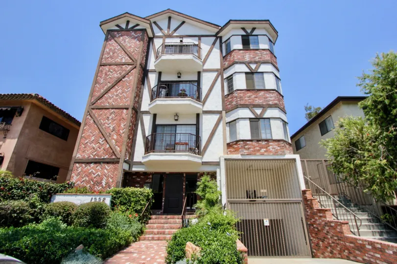extremely detailed view of the exteriors of Amherst Chateau and her surroundings, West La, California