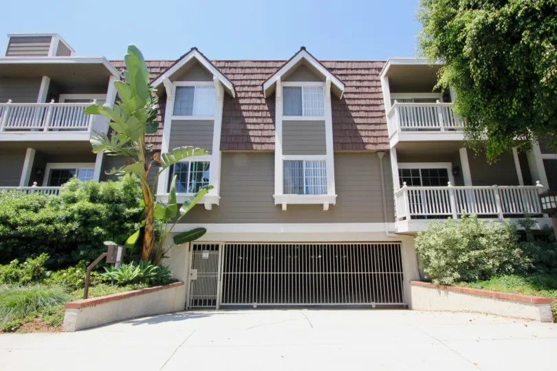 Superb finish of the front of apartment of Barry Avenue Vistas building, West La, California