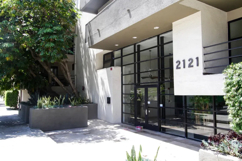 The main entrance of Beloit Place in West LA