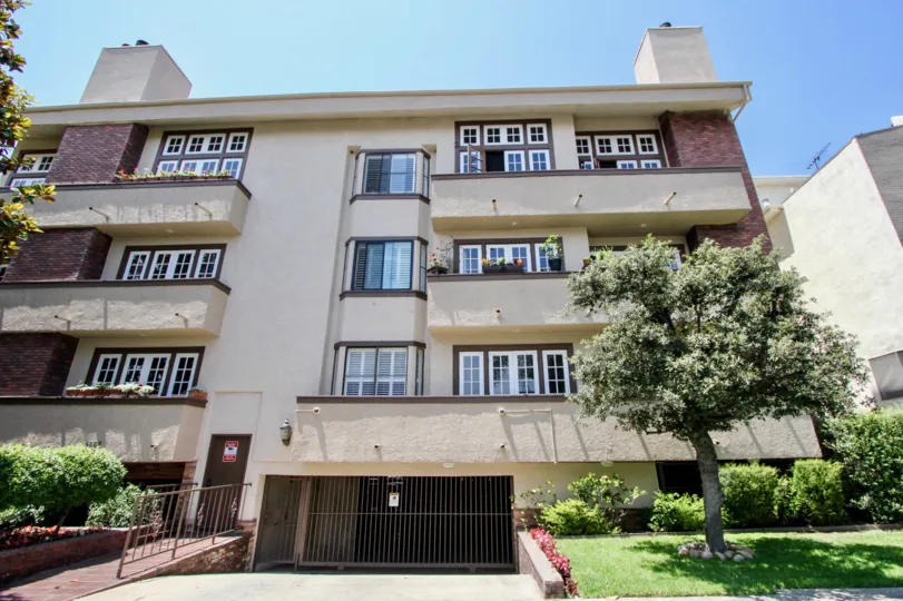 Front view of the amazing Bentley Oaks Building, West La, California