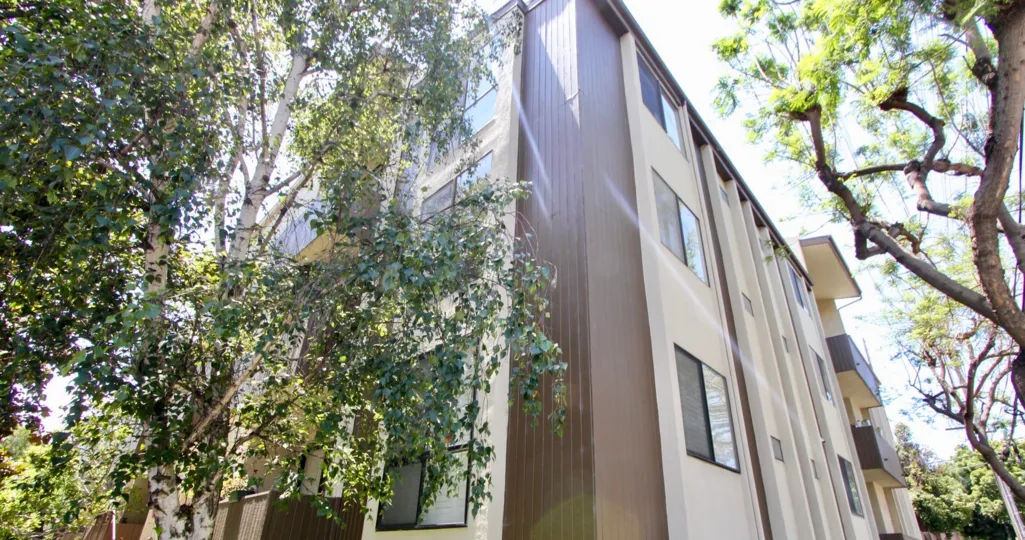 Bentley Ohio, West LA california apartment homes trees