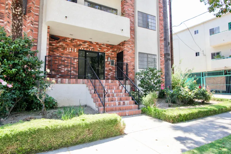 A beautifully well finished home in Brighton Manor, West La, California