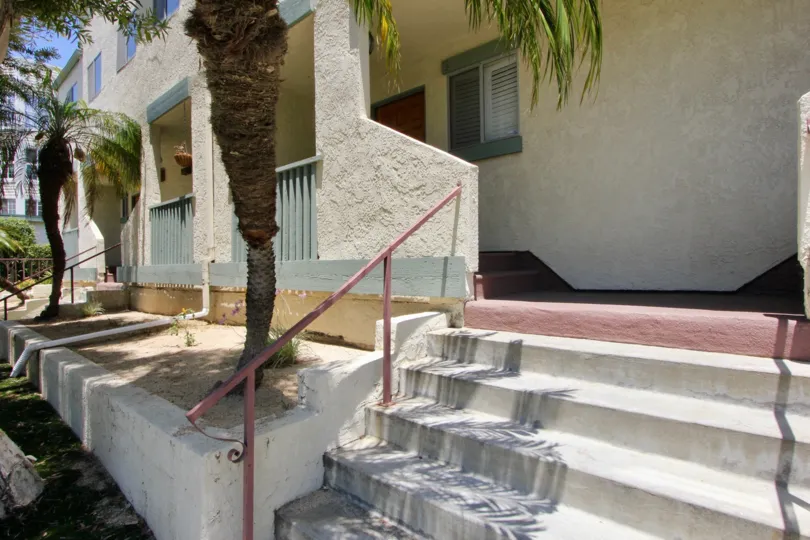A beautiful view of Butler Townhomes in West La, California