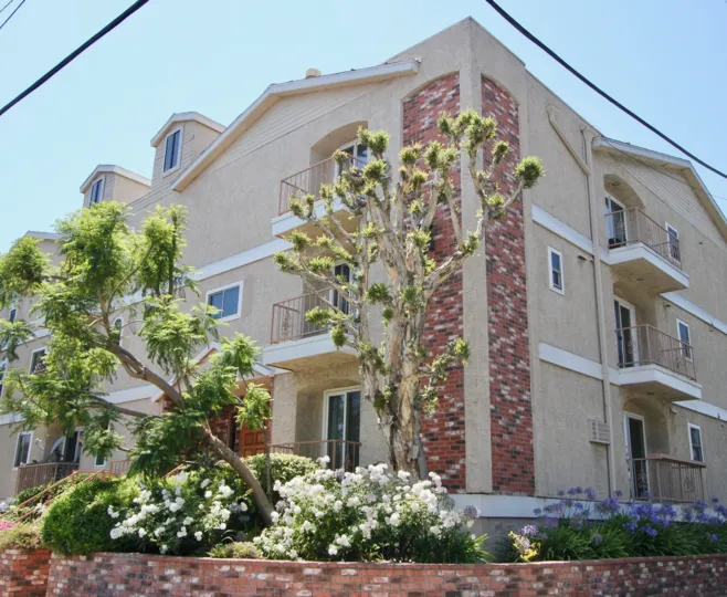 Our beautiful landscaped open courtyard style buildings offer spacious remodeled.