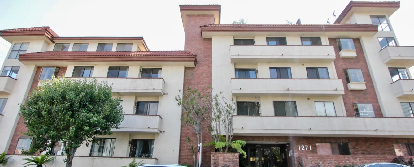 beautiful place to stay in granville gardens of west LA city at california