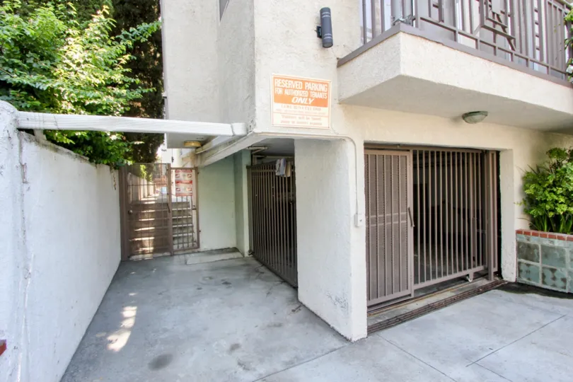 A very close view of the entrance to Saltair Royale, West La, California