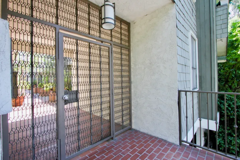a place of home which is most beautiful in stoner park condos of west LA city at california