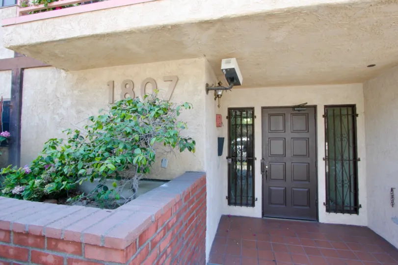 Comfortable apartment to reside with your family securely in Sunrise Vista Chateau