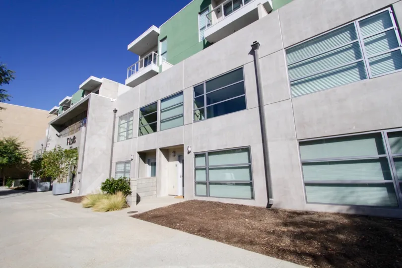 The window balconies seen on units of T Lofts of West LA