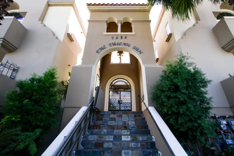 The entrance into the Tuscan Sun