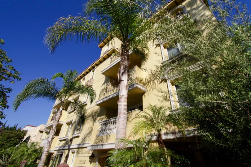 The balconies of Villa di Lamdeni
