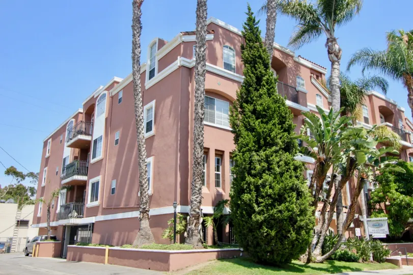 Experience the luxury in the apartment resides in Villa Rose