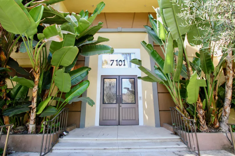The entrance into Amalfi Villas in Westchester, California