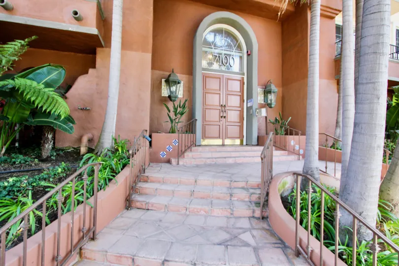 The entryway into Capri Villas