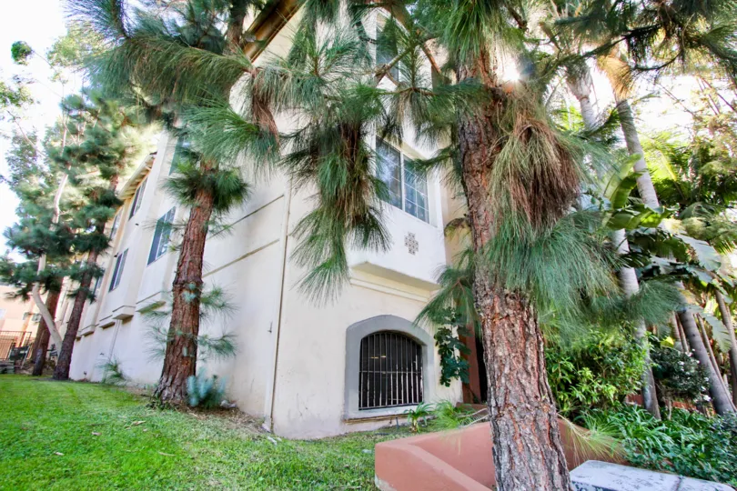 The windows in the Capri Villas building