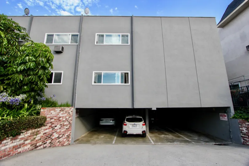 THE BUILDING IS 10600 EASTBORNE THE BUILDING COLOUR IS VERY NICE AND CARE PARKING IN SUPER