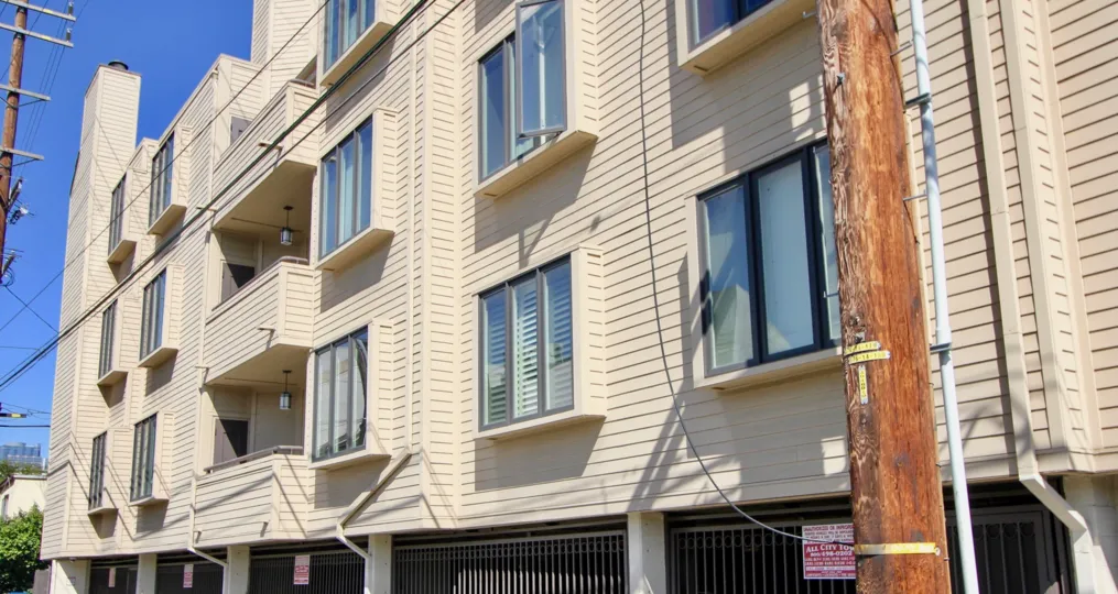 1200 sq ft 1 bedroom 1 1/2 bath condo. Mirage grey hardwood floors in living room, polished concrete in Kitchen and Master Bath, Galaxy Green marble wrap around countertops, stainless steel appliances, recessed lighting everywhere, Masterbath has a 6 jet 