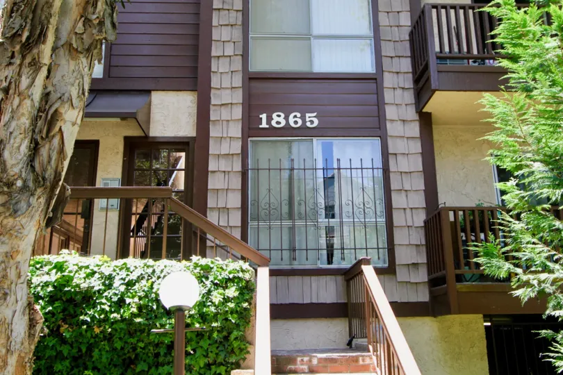 A Wonderful house in 1865 greenfield which was build in wood and class. its look like to all
