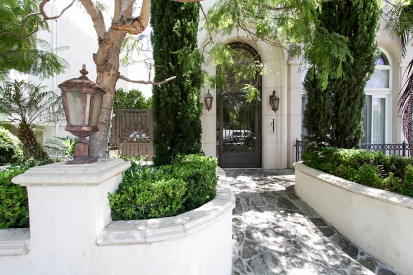 The door into 1920 Pelham in Westwood