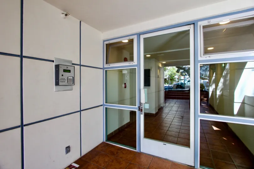 The 1933 Selby open entrance is looking so good with glass doors