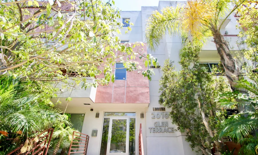 THE 2010 BEVERLY GLEN IS IN THE CITY OF WESTWOOD AND IN THE CITY OF CALIFRONIA. 2010 GLEN TERRACE IS NAMED ON THE WALL