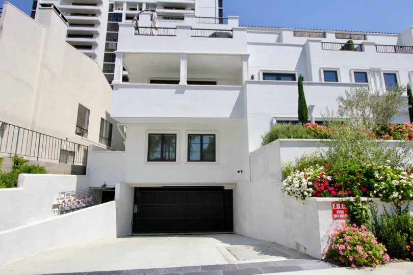 I aim to deliver the highest quality of service with honesty and integrity to all my clients. In all transactions, I focus on being attentive to the details while guiding my client’s through the process. My goal is to make it as easy and seamless as possi