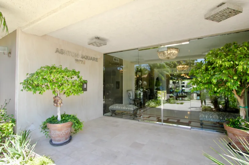 When you began your search for a new apartment in Richmond, VA, you had clear ideas of what it would take to end your quest in triumph. You were going to insist on comfort – plenty of room for you and your treasured things. You wanted modern kitchens, a p