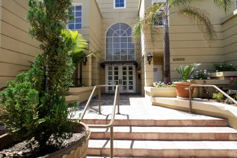 The entryway into Ashton Thayer Plaza in Westwood