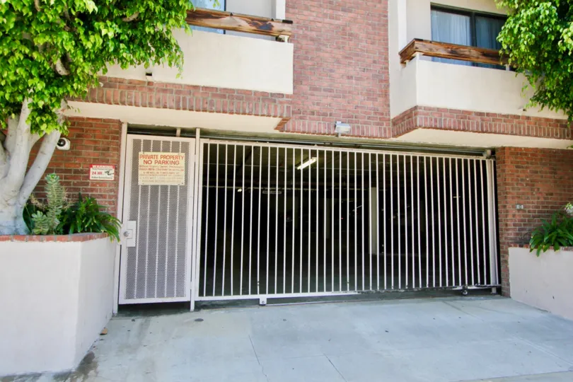 Beverly Glen Villas - Parking Main Gate - Private Property - No Parking
