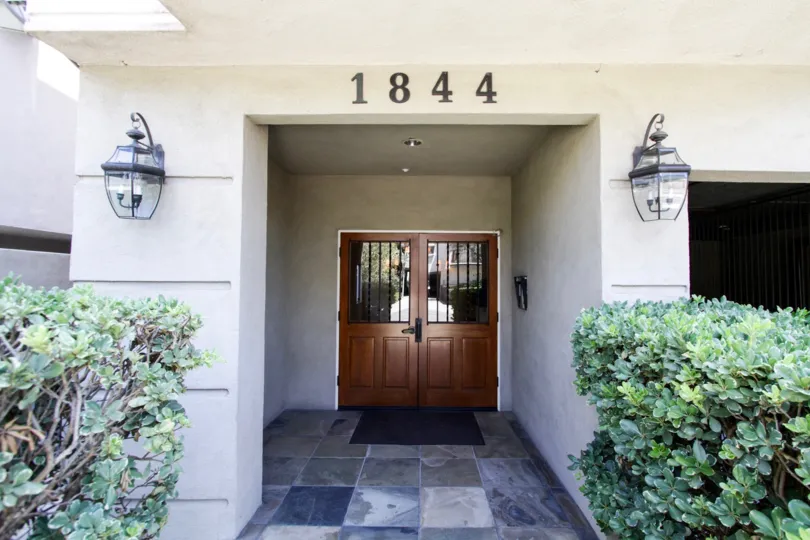 The entrance into the Chateau Glendon in Westwood
