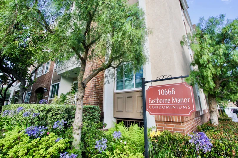 Signage to 10668 Eastborne Manor and her superb neighborhood, Westwood, california