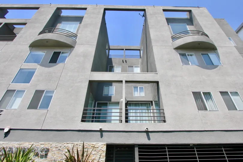 THE BUILDING NAME IS TERRACE IT IS VERY LARGE AND WONDERFUL