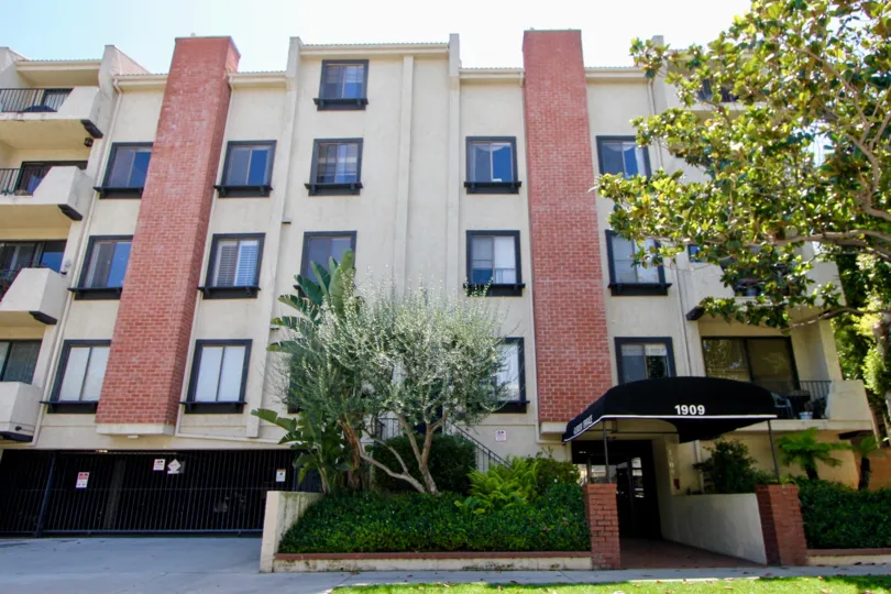 A APARTMENT IS GLENDON TERRACE II IT IS VERY LARGE AND WONDERFUL