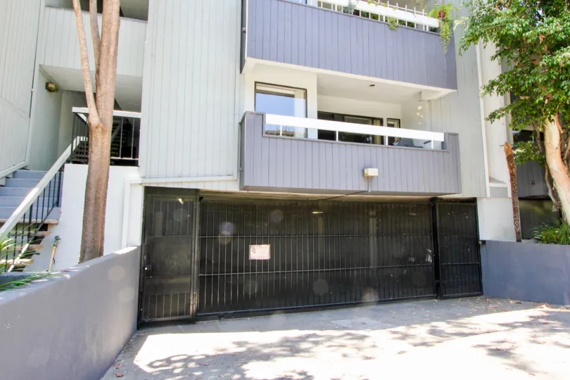 A house to live is the Greencourt West with extra-ordinary finishing and spacing.