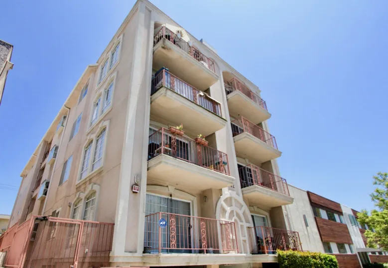 Sunny high rise in the community of Greenfield Marquis in Westwood, California