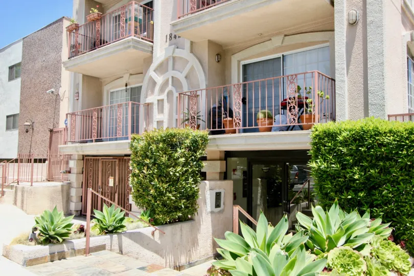 A truly graceful home to live with your loved once, experiencing the luxury.