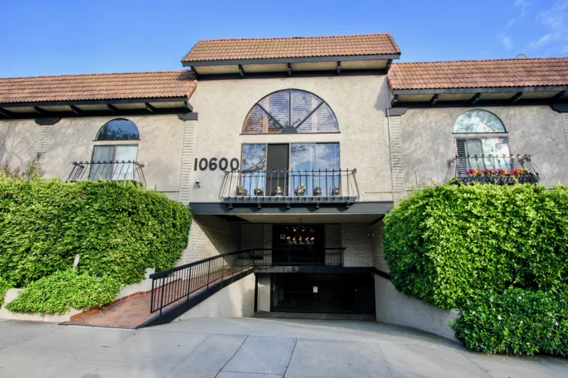 Holman Plaza is an adorable community featuring secured parking, European style balconies, and ample green space