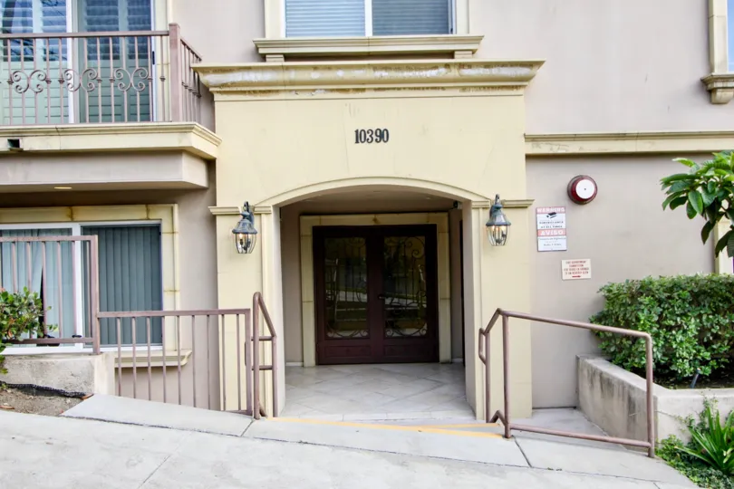 THE BUILDING IS LA GRANGE IT IS VERY NICE AND WONDERFUL