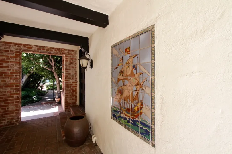 The Lindbrook Village entryway in Westwood