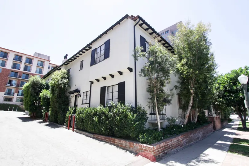 The Lindbrook Village building in Westwood