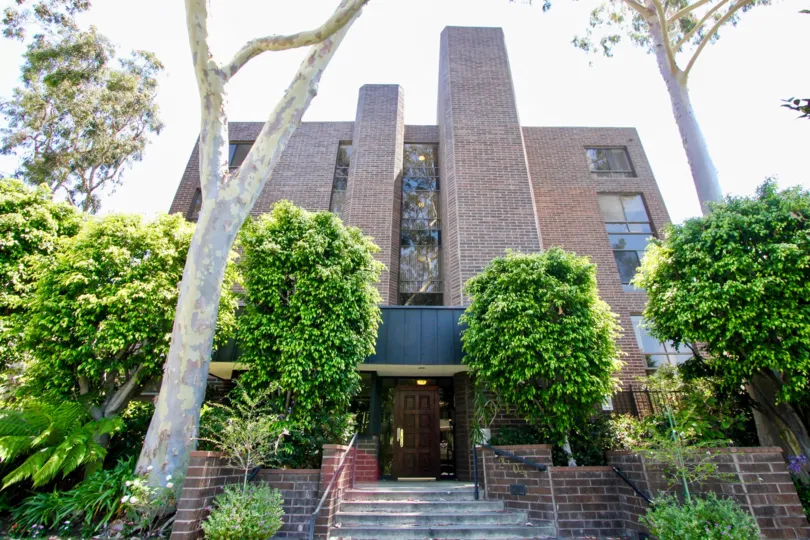 Upscale loft in Westwood CA available for immediate move in.