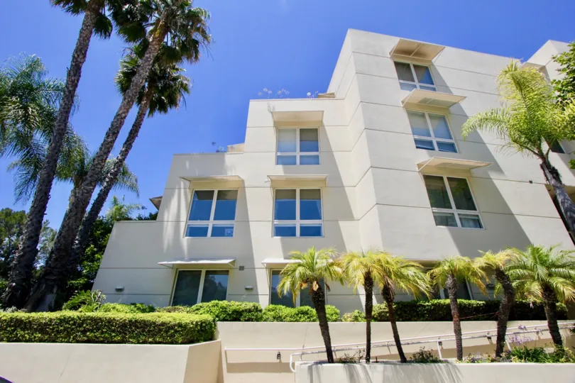 Tripping. com is the world's largest search engine for rentals