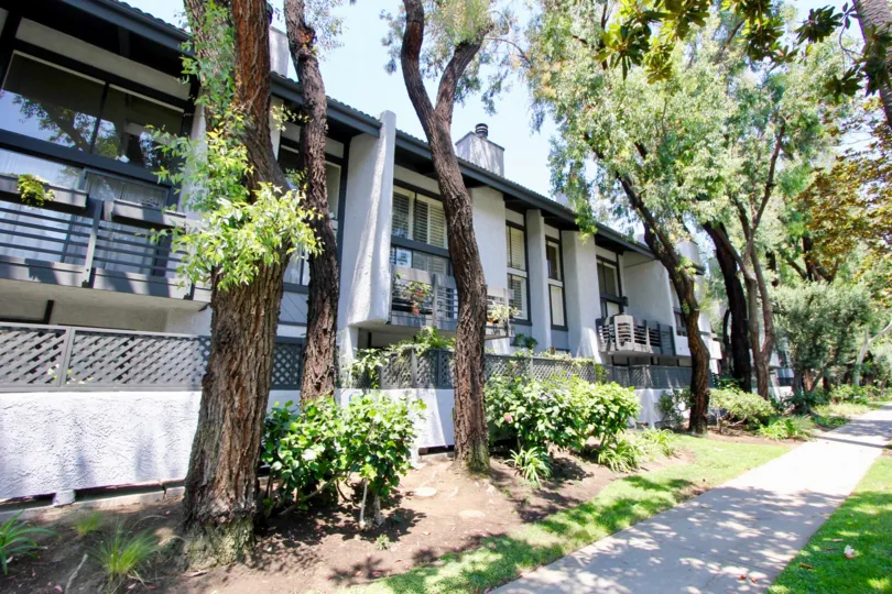 Street view of Villa Glen Townhomes in Westwood, California