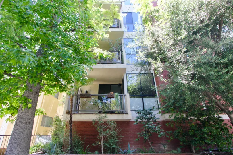 The most beautiful Green Building in the Whole of Westwood!. Westvale Condominiums, California