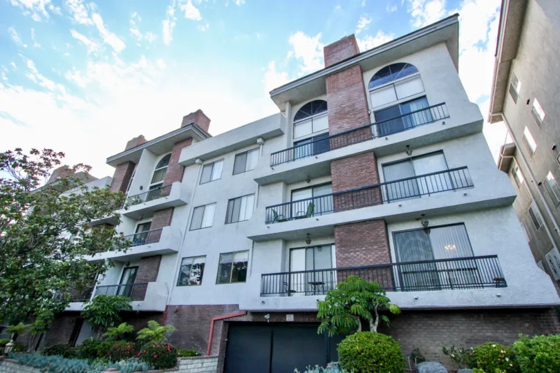 In a place like this called Westwood Royale a happiest amily will grow