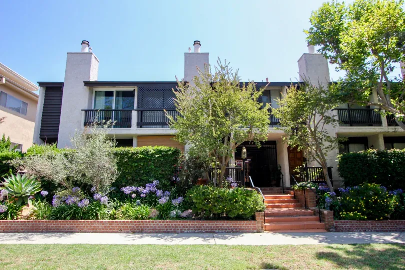 Westwood Townhouses great walls and beautiful greenery, Westwood, california