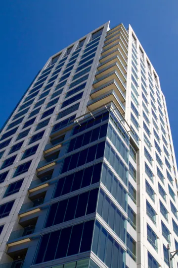 The parking for those at the Wilshire Lencrest
