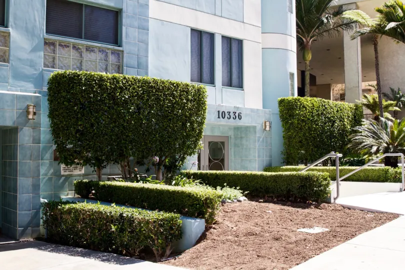 The Wilshire Lencrest building in Westwood
