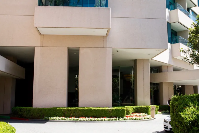 The Wilshire Lencrest building in Westwood
